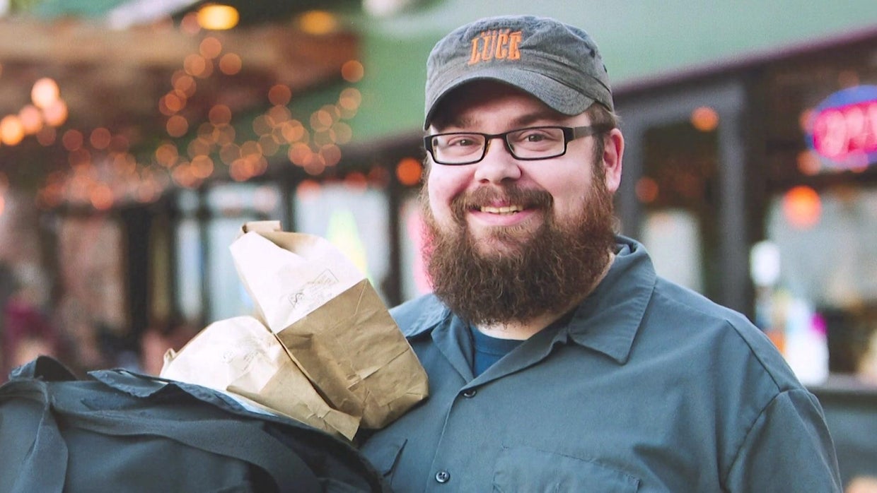 Julio Alvarado pleads guilty to crash that killed longtime Pizza Lucé