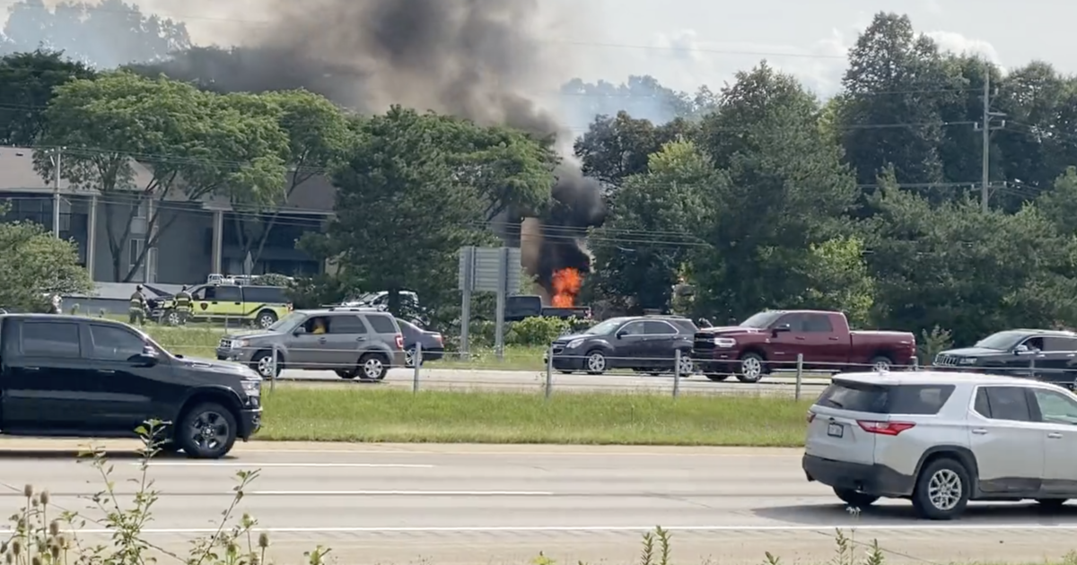Plane crashes at Thunder Over Michigan air show; 2 people parachute from jet