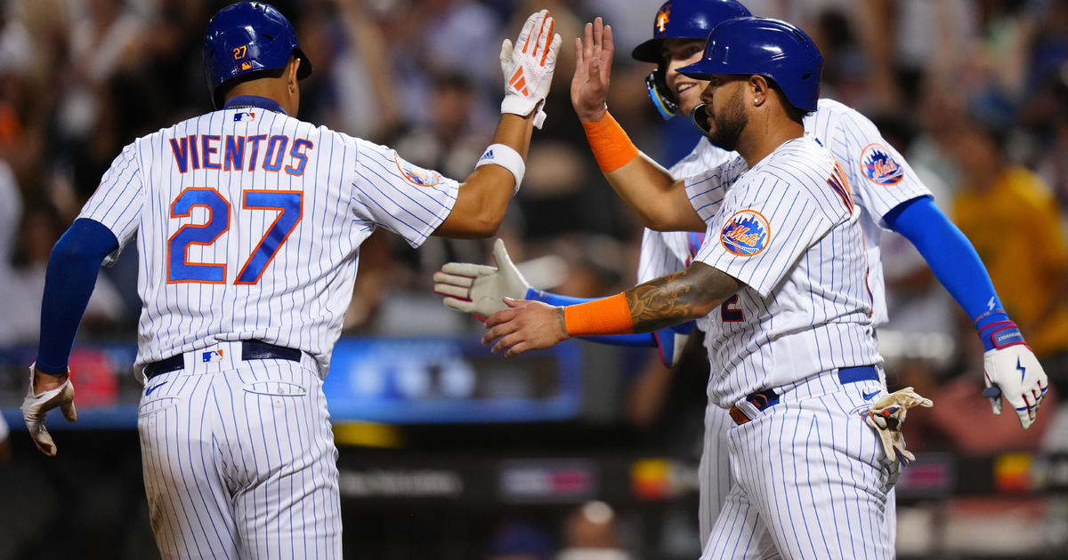 Mets score 6 in the 5th, salvage series finale against Braves - CBS New York
