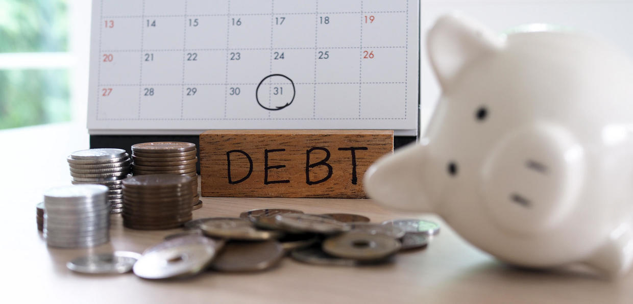 should-i-save-money-or-pay-off-debt-first-wnews247