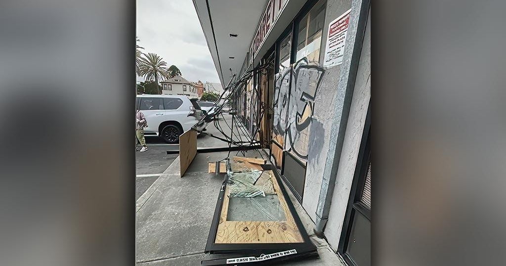 Smoke shop in Oakland repeatedly hit by thieves CBS San Francisco