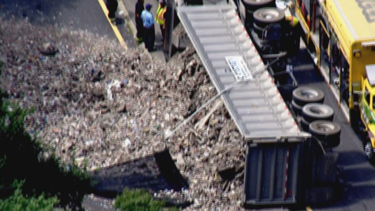 I-495 in Middleboro reopens after trash truck rollover - CBS Boston