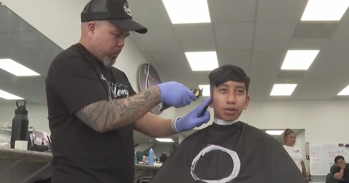 Barber in San Francisco’s Excelsior gives back by providing kids with free back-to-school haircuts