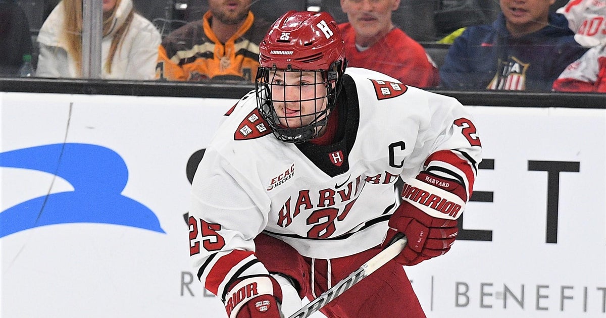 Bruins sign former Harvard captain John Farinacci to entry-level ...