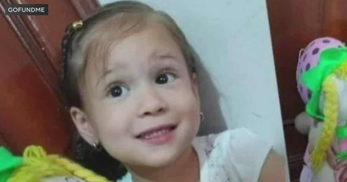 Funeral Held For Migrant Toddler Who Died On Bus To Chicago Cbs Chicago