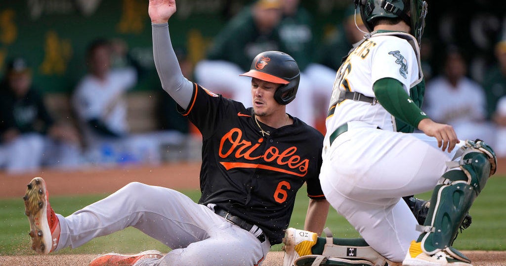 Henderson hits 2run homer RBI single as Orioles top As 94 Henderson hits 2run homer RBI single as Orioles top As 94