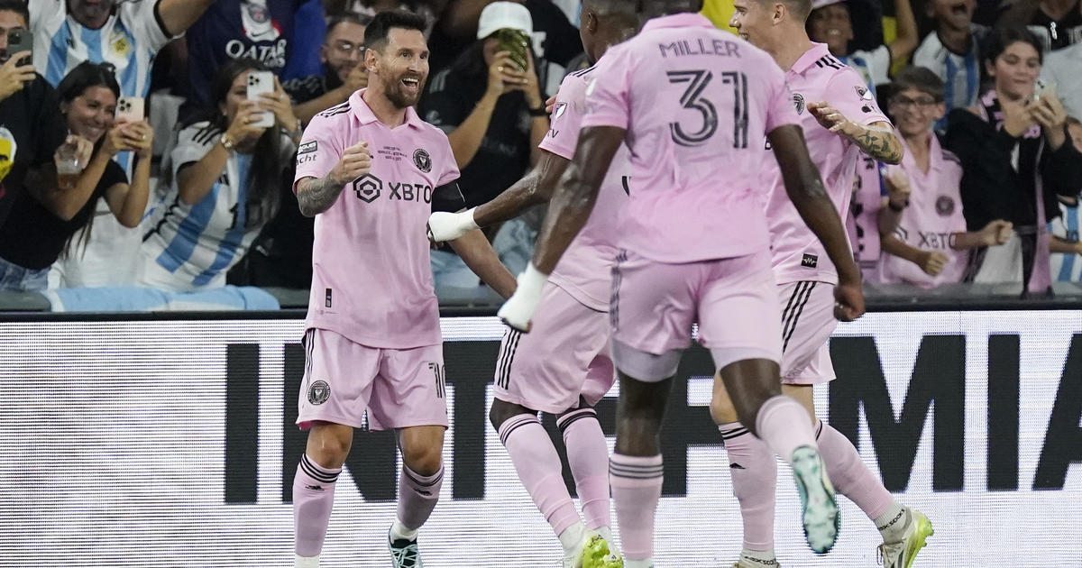 Lionel Messi scores in Inter Miami victory over Red Bulls