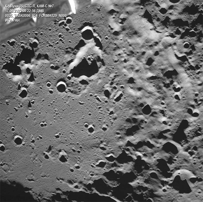 Russia's first robotic moon mission in nearly 50 years ends in failure ...