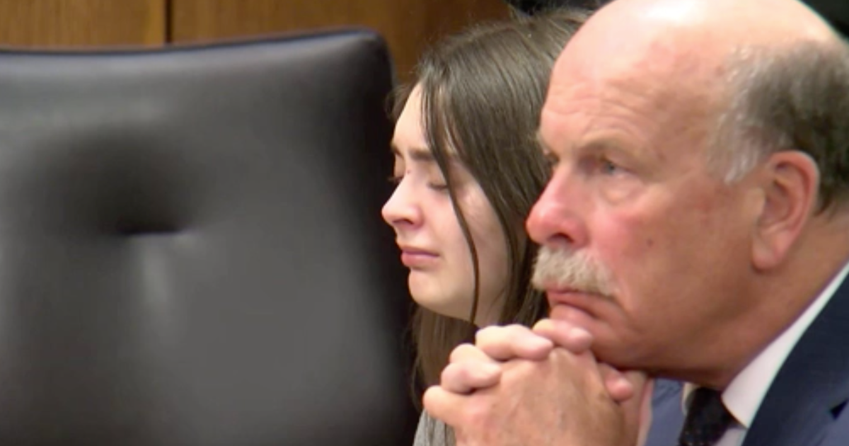 19-12 months-aged will get 15 many years to lifetime for killing boyfriend, good friend in 100 mph motor vehicle crash into brick wall 19-12 months-aged will get 15 many years to lifetime for killing boyfriend, good friend in 100 mph motor vehicle crash into brick wall