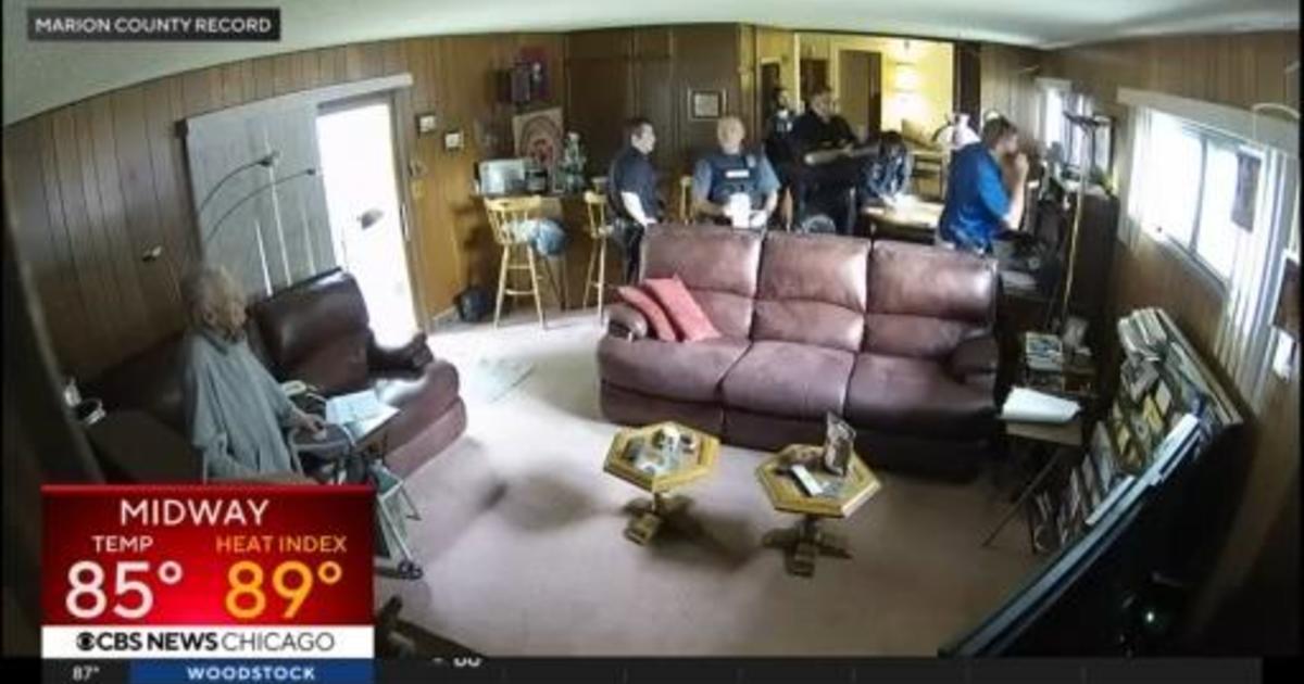 Controversial Video Of Kansas Grandmother Released Cbs Chicago 9895