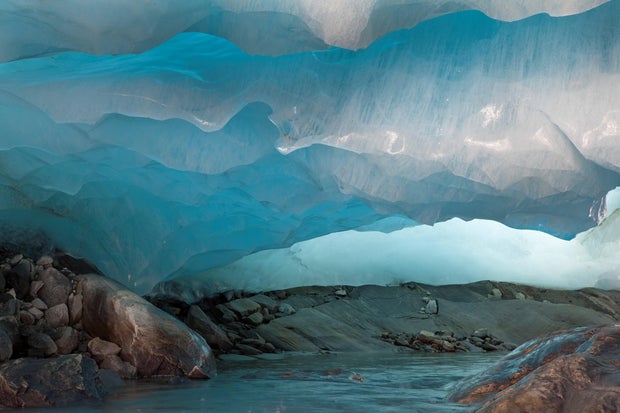 Ľadová jaskyňa a ňufák ľadovca v Schlatinkis