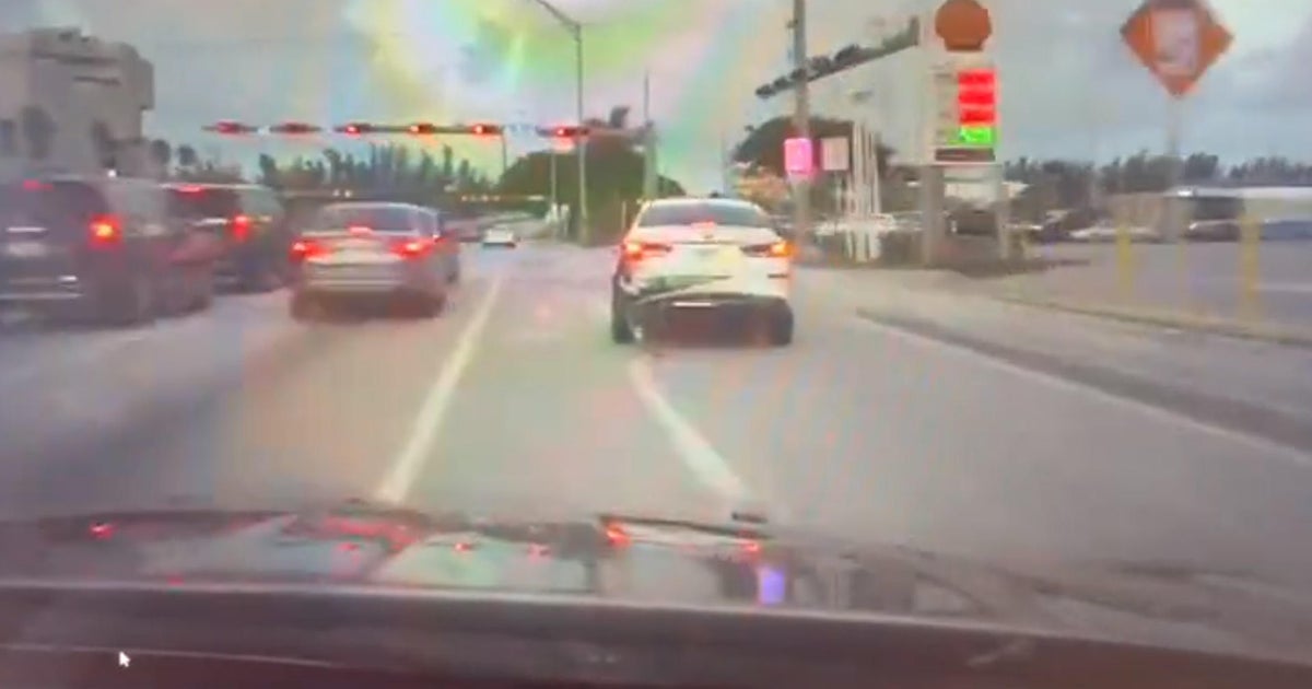 Caught on Camera Teen leads police on chase in stolen car