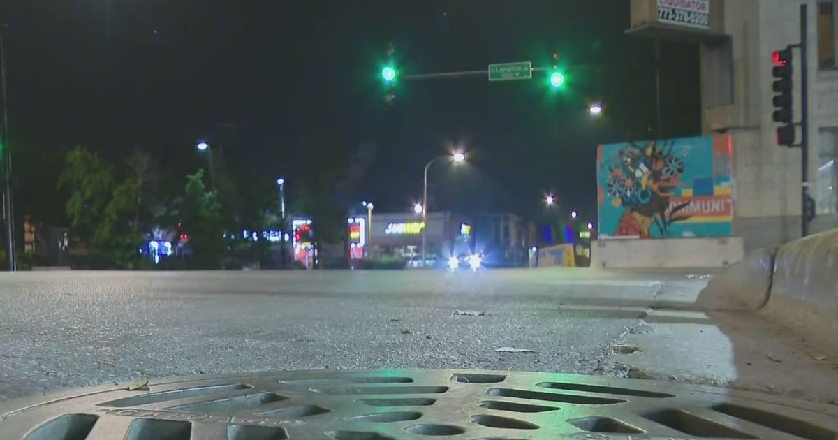 72-year-old man beaten, robbed after crash in Austin - CBS Chicago