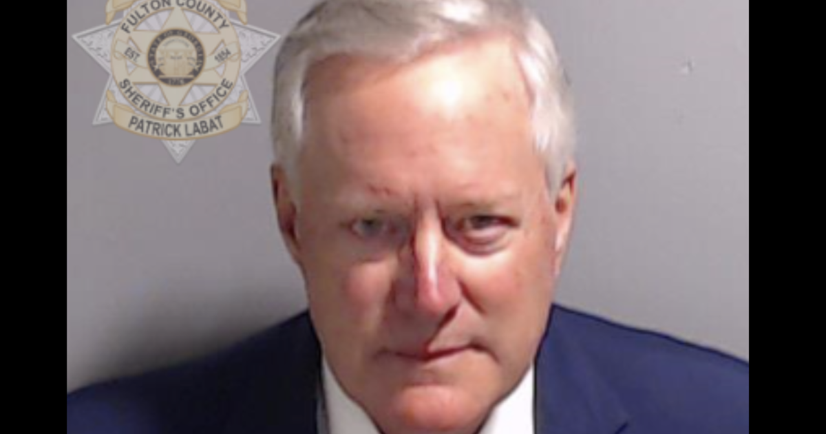 Former top Trump aide Mark Meadows seeks pause of court order keeping criminal case in Fulton County court
