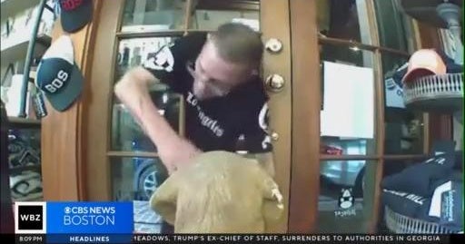 Video shows man breaking into Beacon Hill gift shop - CBS Boston
