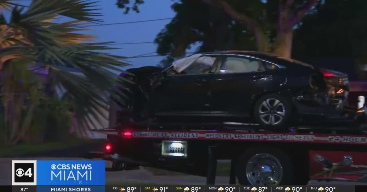 Miramar strike and run crash, a person man or woman hurt
