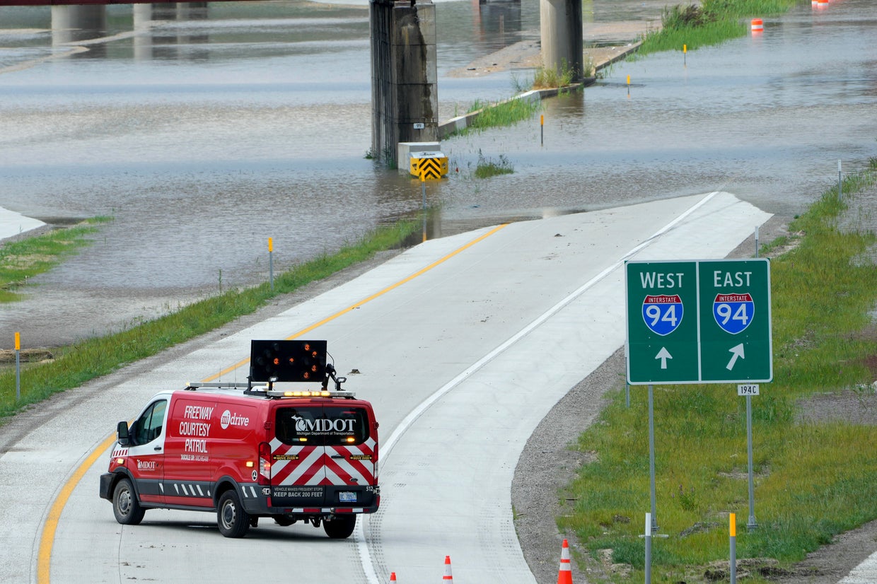 Tornadoes confirmed in Michigan, Ohio after storms leave at least 5 ...