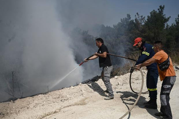 GREECE-FIRE-ENVIRONMENT-WEATHER-CLIMATE 