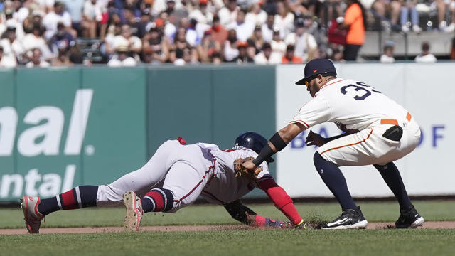 Braves - Giants Baseball 