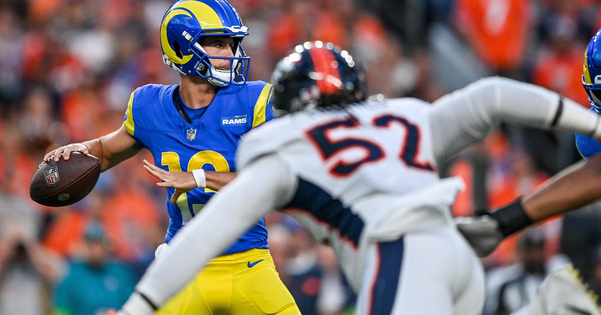 Rams' Tre Tomlinson disqualified for facemask tackle of Broncos' Marvin  Mims