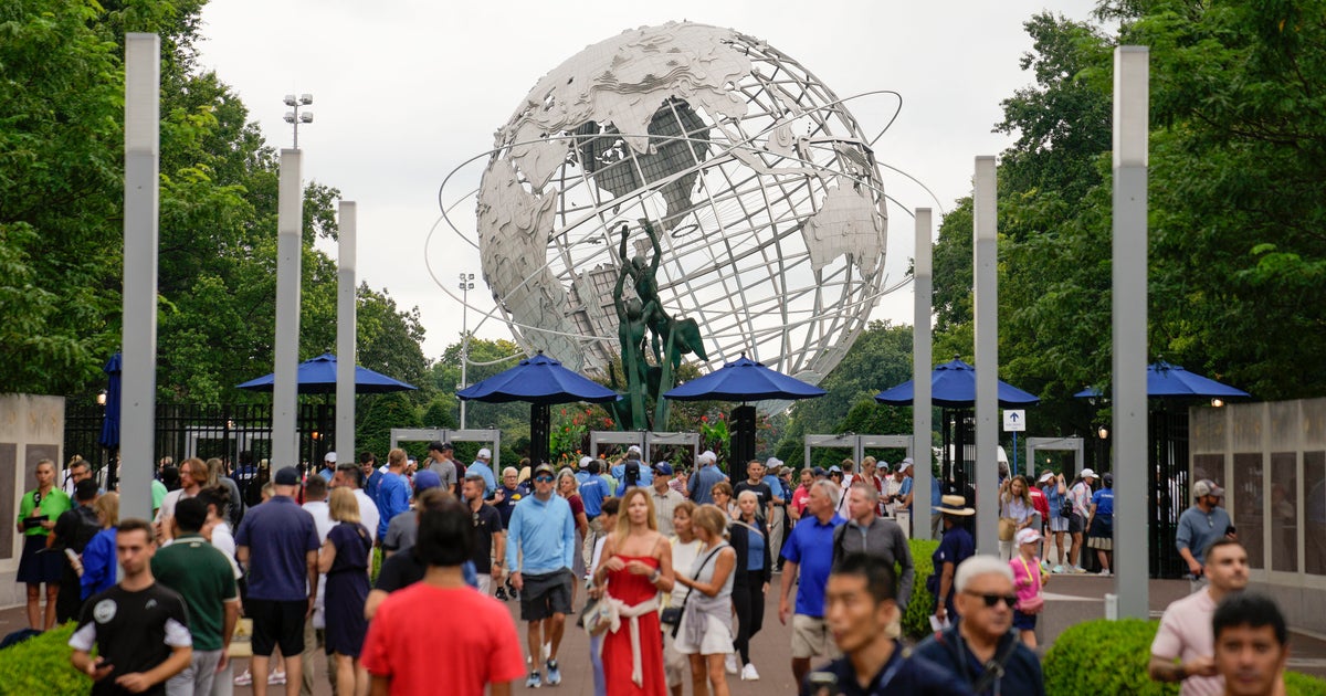 US Open begins, fans pack grounds at Billie Jean King National Tennis