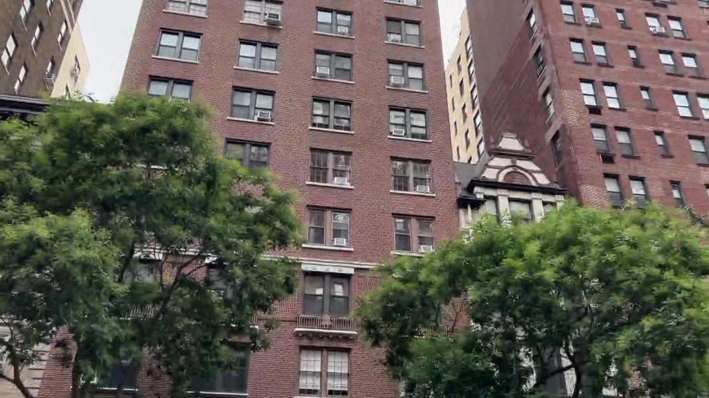 Family Of Four Found Stabbed To Death In Upper West Side Apartment ...