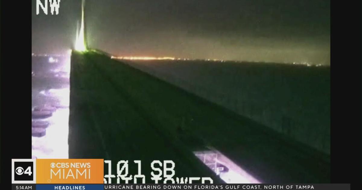 Tampas Iconic Skyway Bridge Closed Due To Hurricane Idalias Winds Cbs Miami 8867