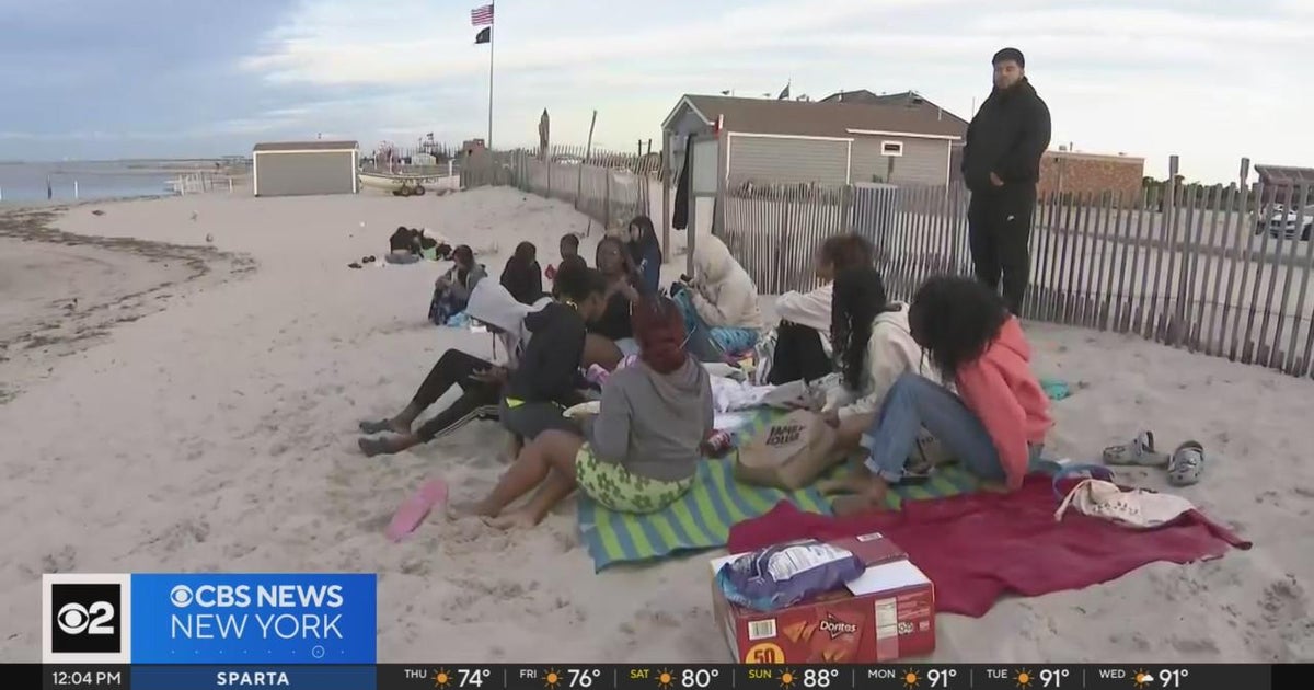 Jones Beach closed to swimming due to floods and rip currents CBS New