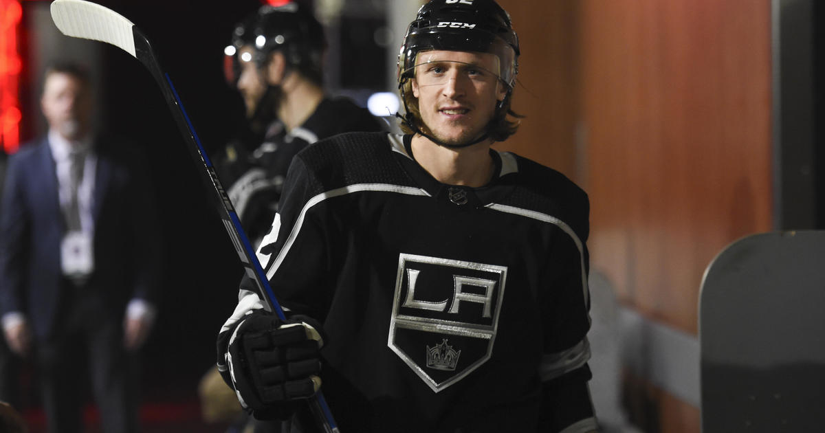 Carl Hagelin Retires from NHL Due to 'Severe' Eye Issue