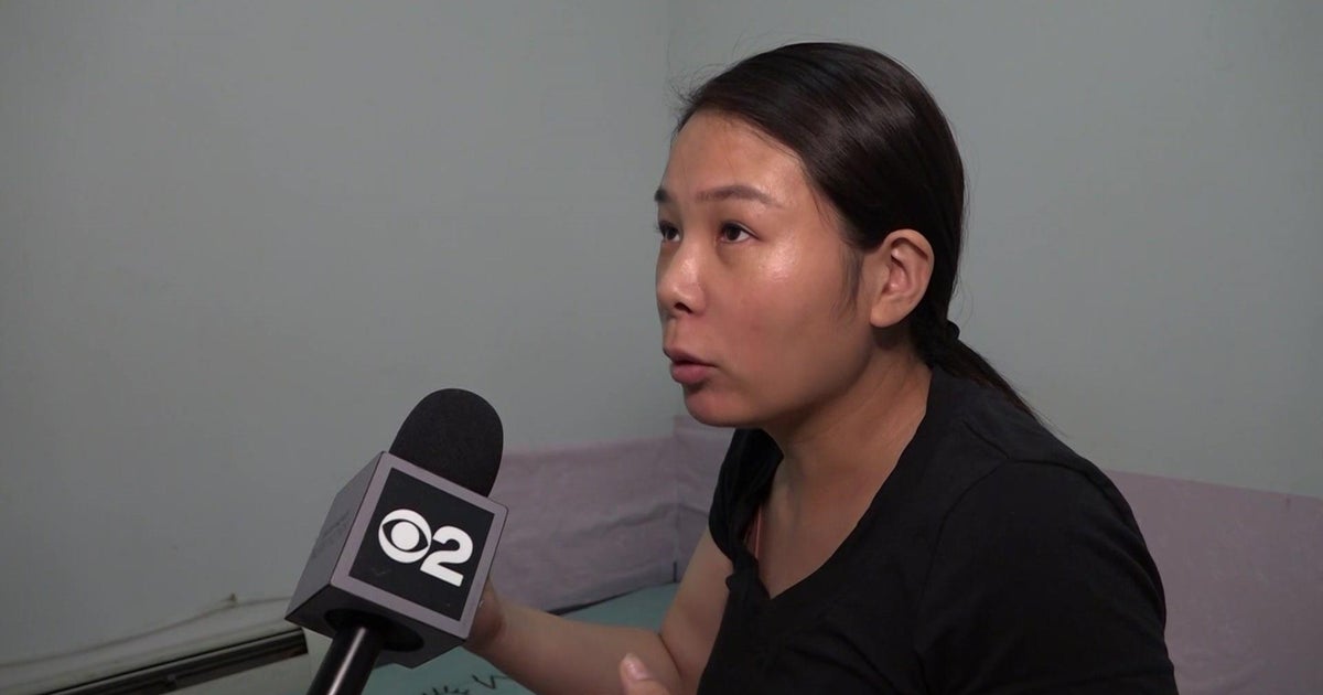 Woman pushed onto subway tracks at Chambers Street station says she cannot afford surgery for fractured leg - Vimarsana News