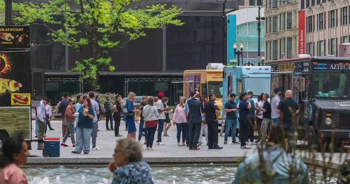 Taco Throwdown happening at Daley Plaza during Food Truck Friday Taco Throwdown happening at Daley Plaza during Food Truck Friday