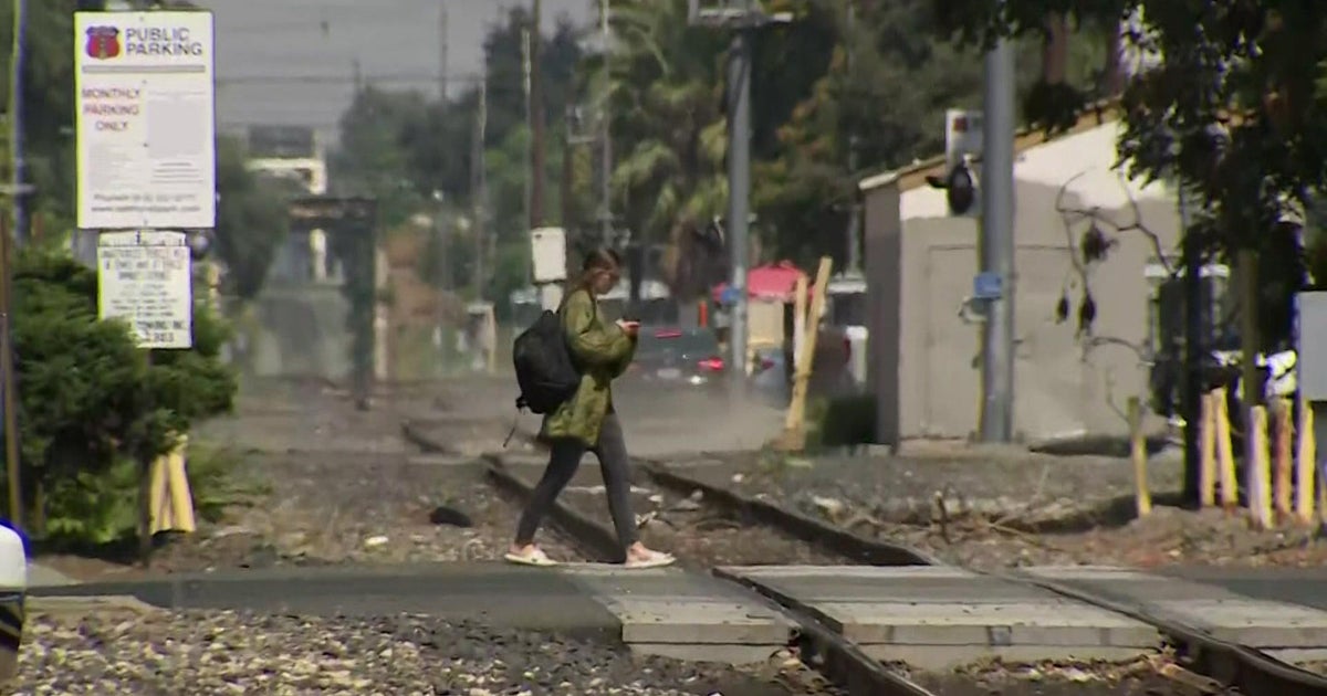 Sacramentos Midtown Association launches rail safety campaign to raise awareness Sacramentos Midtown Association launches rail safety campaign to raise awareness