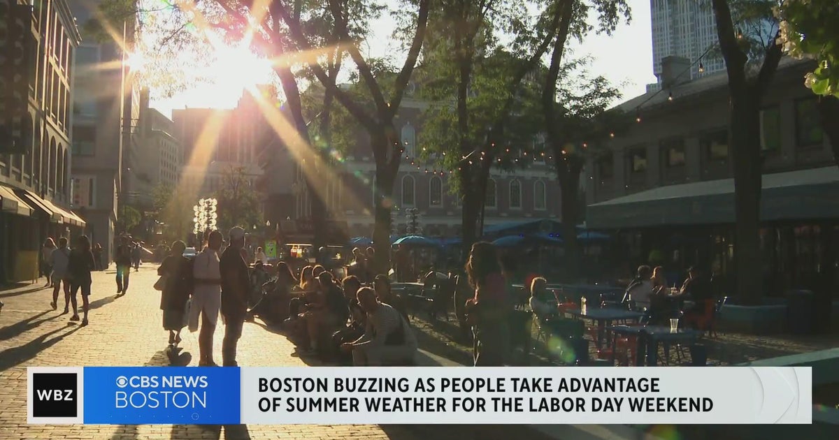 Boston buzzing as people take advantage of summer weather on Labor Day ...