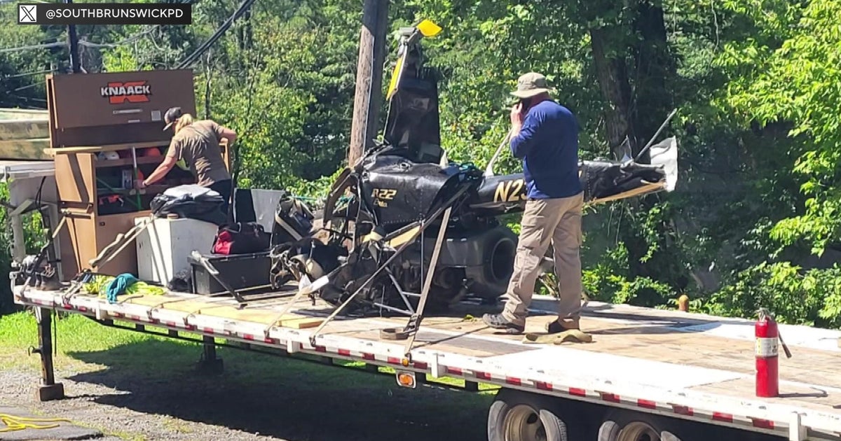 Salvage crews remove helicopter wreckage in South Brunswick - Vimarsana News