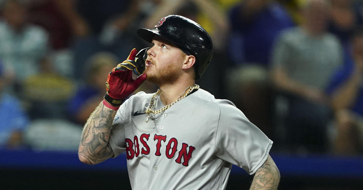 Alex Verdugo out Monday, may miss Red Sox-Rays series with to hamstring  injury - CBS Boston