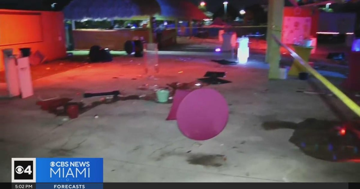 Lauderhill Labor Day Weekend party ends in triple shooting - CBS Miami