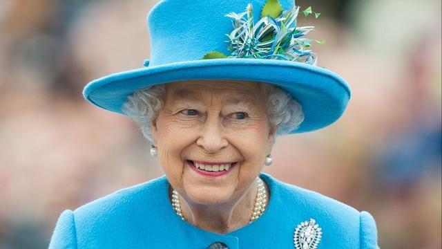 cbsn-fusion-britain-marks-one-year-since-queen-elizabeths-death-thumbnail-2274340-640x360.jpg 