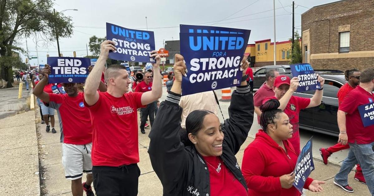 Stellantis offers 14.5 pay increase to UAW workers in latest contract