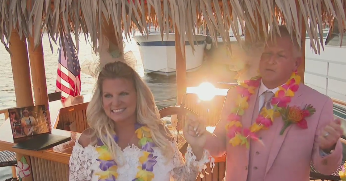 On A Positive Note Owners of Cruisin Tikis Pittsburgh tie the knot on Allegheny River