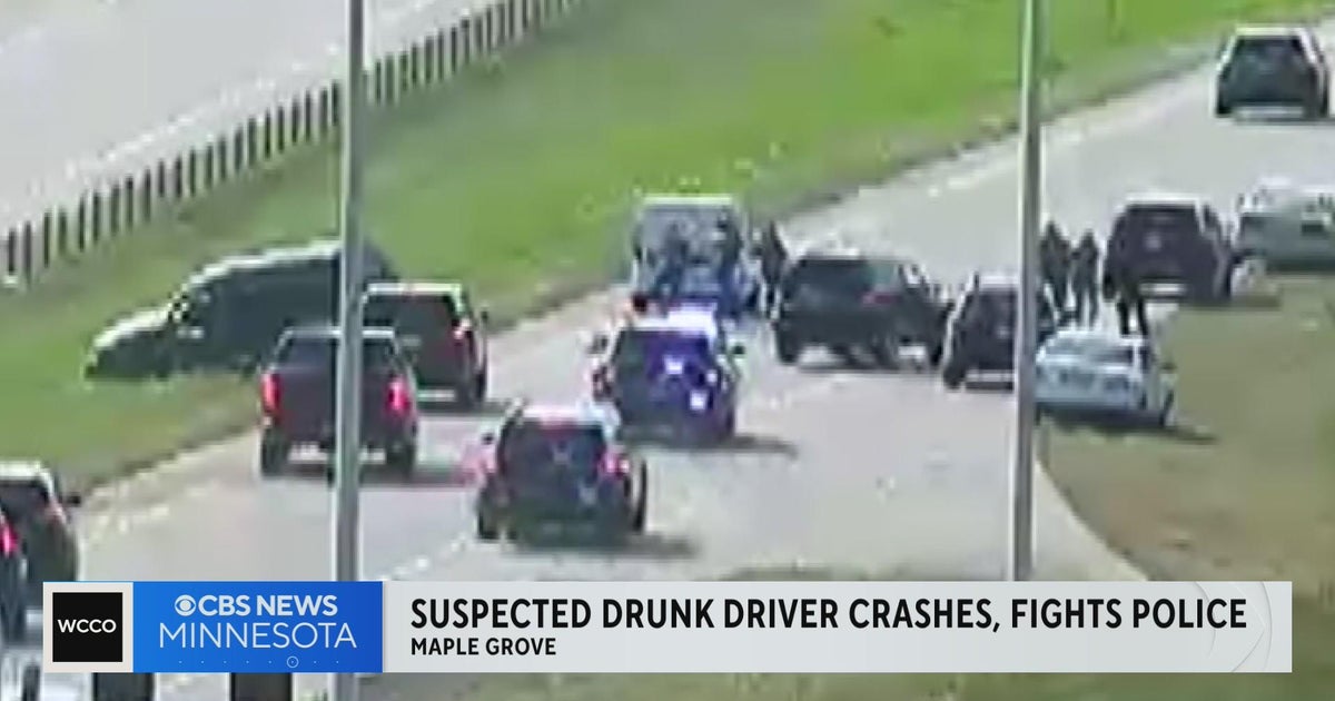 Suspect drunk driver fights police after crash - CBS Minnesota