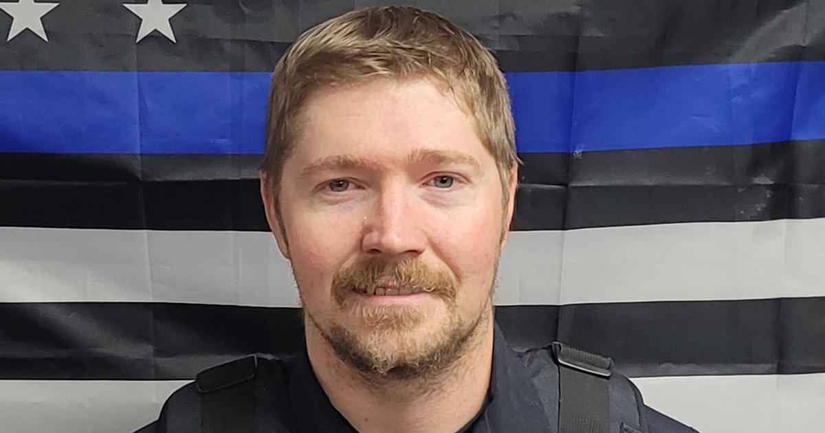 Iowa officer shot and killed while making an arrest; suspect arrested in Minnesota