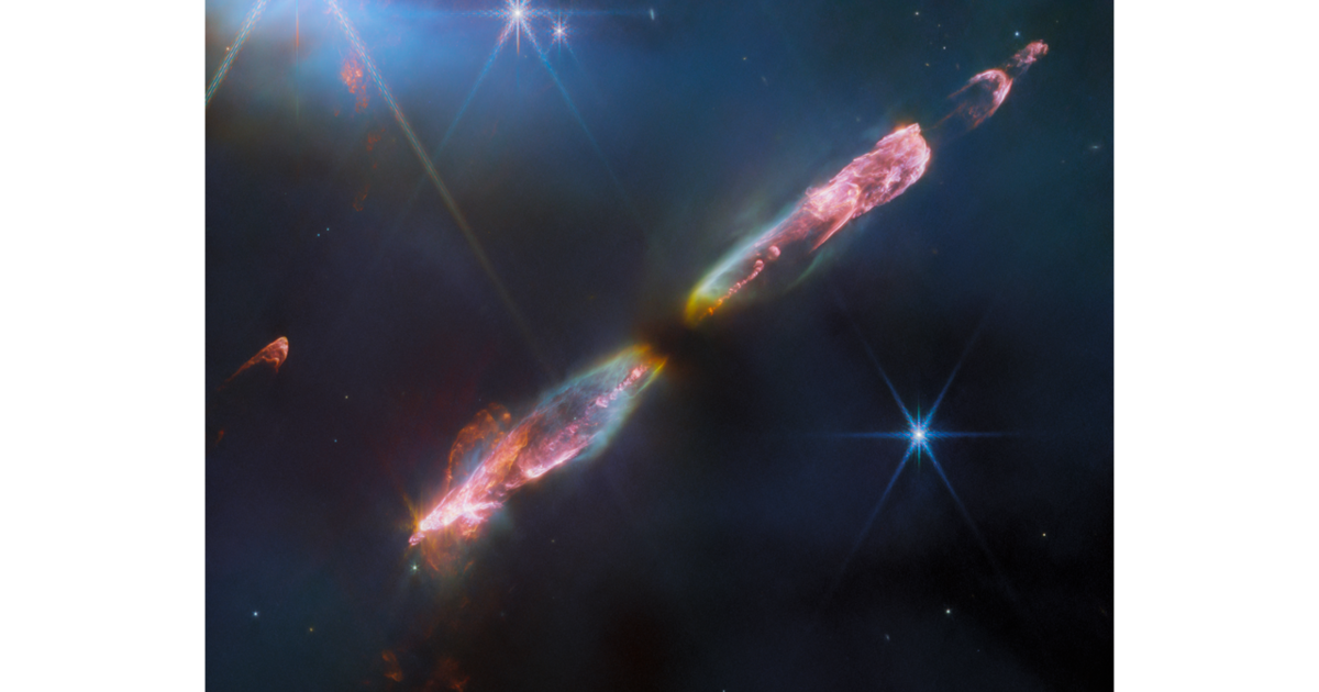 L’image sans précédent de Webb montre le flux de l’étoile nouveau-née se déplaçant à des vitesses supersoniques