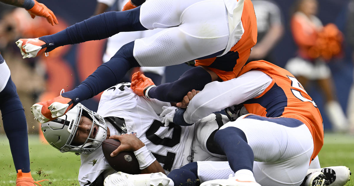 Davante Adams' 35-yard TD in OT powers Raiders past Broncos 22-16