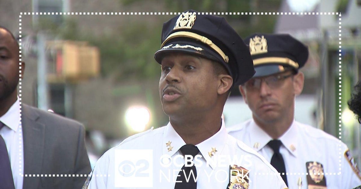 NYPD provides update on deadly double shooting in the Bronx - CBS New York