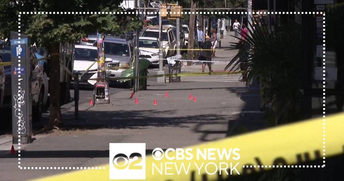 Police seek suspect accused in Bronx double shooting - CBS New York