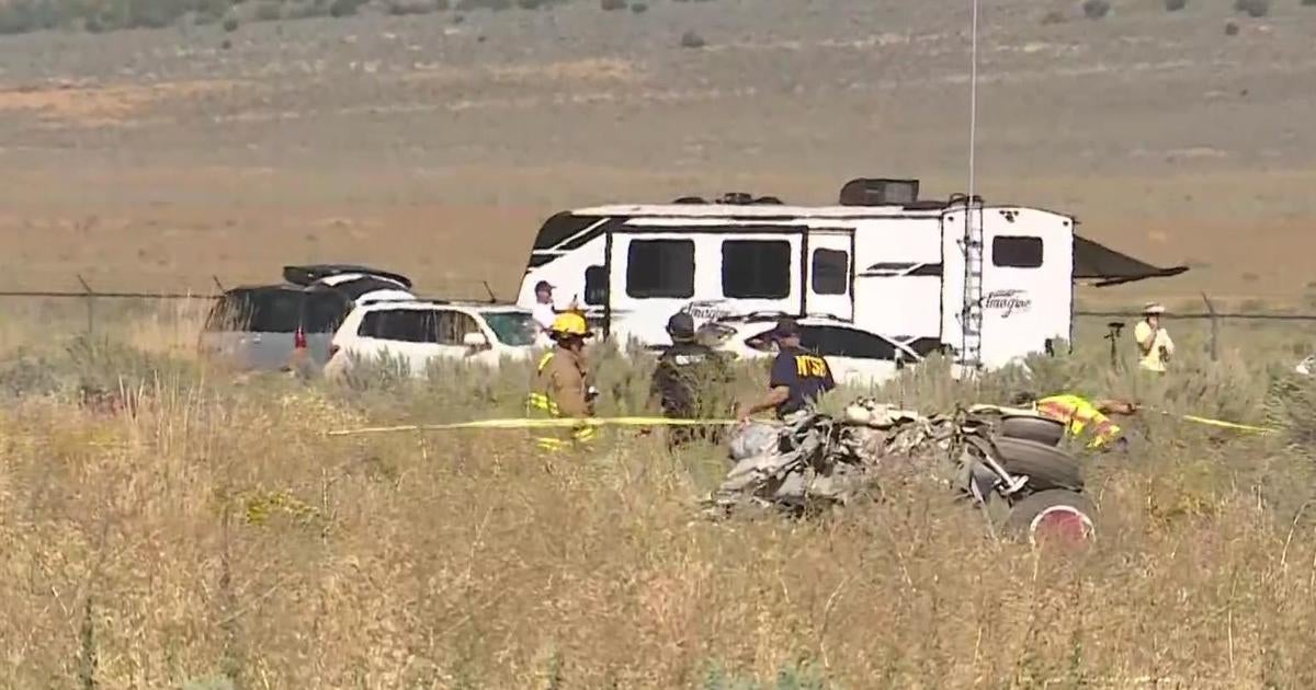 Van Nuys based pilot killed in mid-air collision during race in Reno ...