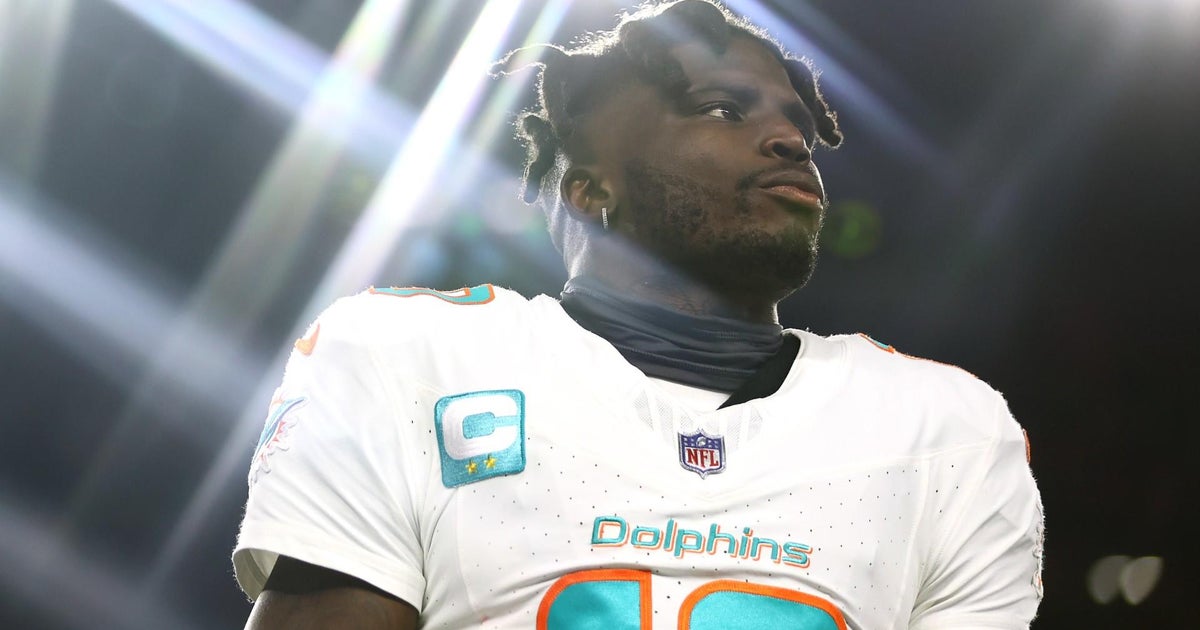 Tyreek Hill named AFC Offensive Player of the Month for Oct, building Dolphins background as initially non-quarterback to gain award Tyreek Hill named AFC Offensive Player of the Month for Oct, building Dolphins background as initially non-quarterback to gain award