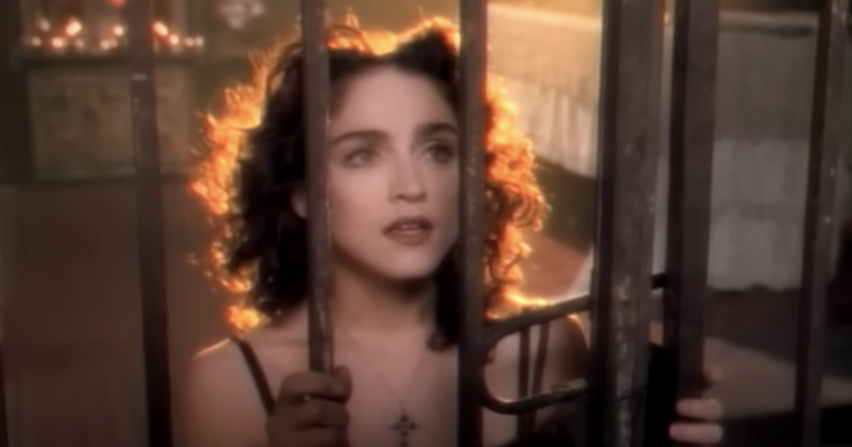 През 1989 г. Мадона участва в реклама на Пепси, която