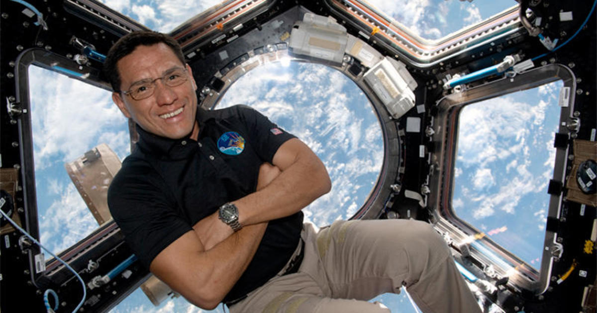 #NASA astronaut looks forward to family hugs, peace and quiet after yearlong stay in space