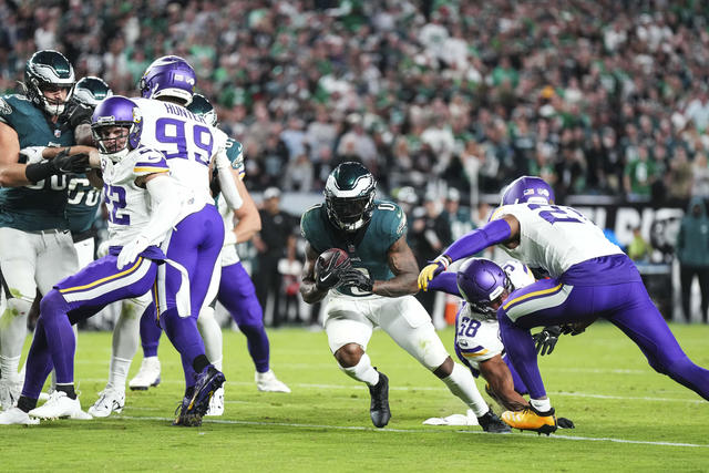 A.J. Brown: Exchange with Jalen Hurts during Eagles-Vikings game taken out  of context - CBS Philadelphia